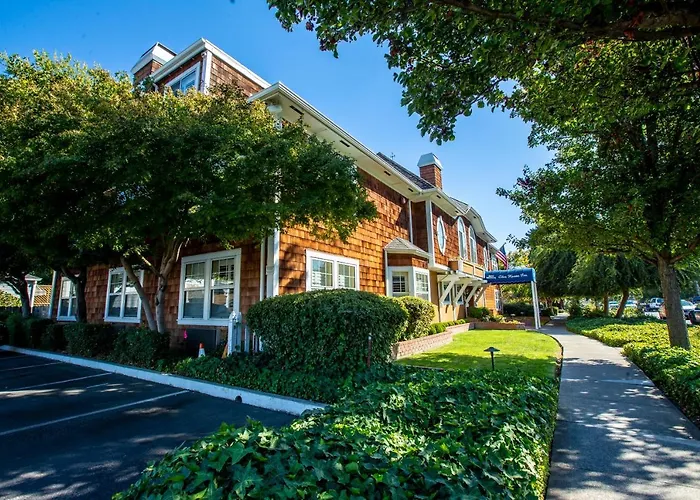 3 star hotel: Elm House Inn